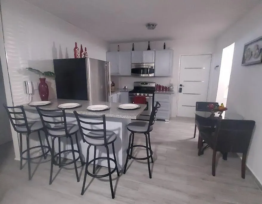 Lägenhet Los Jardines 1 De Pueblo Bavaro 3 Bedroom 2 Bath Apt With Free Parking Punta Cana Dominikanska republiken